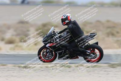 media/May-05-2025-Moto Forza (Mon) [[3c1838c5e5]]/2-B Group/Session 3 (Panning Test Turn 14 Inside)/